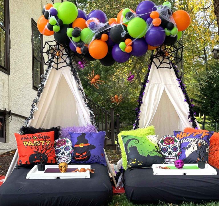 Halloween Party Themes